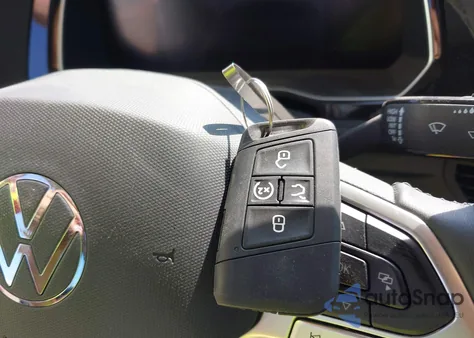 2024 Volkswagen Jetta 1.5T Se z USA, uszkodzony, nr VIN 3VW7M7BU1RM022205